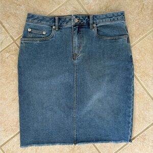 J. McLaughlin long Blue Denim Skirt size 6 NWOT